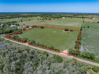 7267 Meiners Rd, Ledbetter, TX 78946