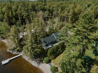 97 North St, Dover Foxcroft, ME 04426