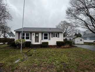 4 Yale St, Attleboro, MA 02703