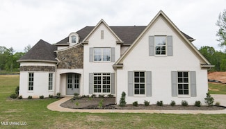 450 Poplar Ln, Holly Springs, MS 38635