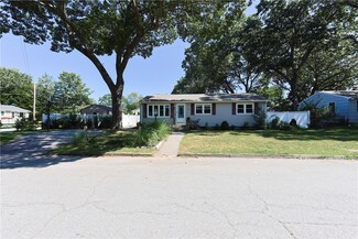 56 Corin St, Warwick, RI 02886