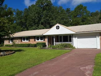 37 Beaver Creek Rd, Kingstree, SC 29556