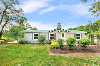 6626 Dennison Rd, Plainwell, MI 49080