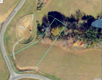 81 Hyannis Point, Union Hall, VA 24176
