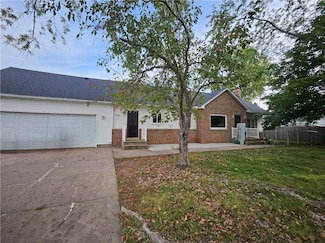 532 Macomber St, Chippewa Falls, WI 54729
