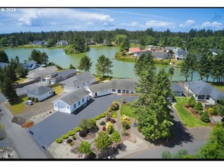 363 Eaglenest Ct SE, Ocean Shores, WA 98569