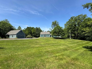 157 New Boston Rd, Francestown, NH 03043
