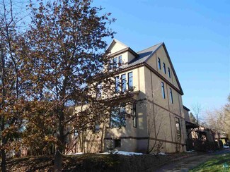 2105 E 1st St, Duluth, MN 55812