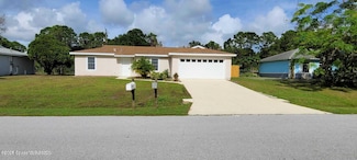 1125 Albion St NW, Palm Bay, FL 32907