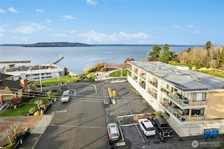 506 S 222nd St Unit 1, Des Moines, WA 98198