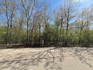 5 Dunsinane Ln, Bannockburn, IL 60015