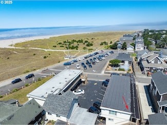 1022 N Promenade Unit 208, Seaside, OR 97138