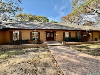 535 Sunset Dr SW, Ardmore, OK 73401