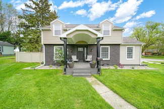 608 Budlong St, Adrian, MI 49221