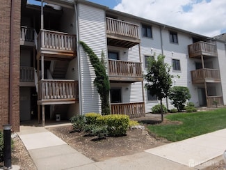 5307 Ravens Crest Dr, Plainsboro, NJ 08536