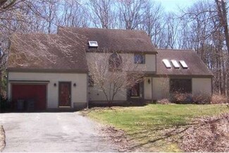 84 Allyn Ln, Barnstable, MA 02630
