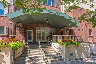 5250 Grandview Square Unit 2111, Edina, MN 55436
