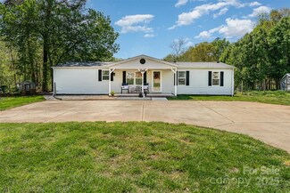 4767 Stratford Ln, Denver, NC 28037