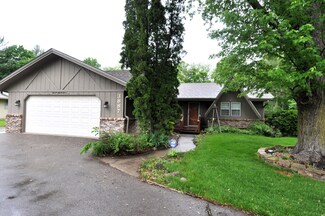 3887 Valerie Rd, Roscoe, IL 61073
