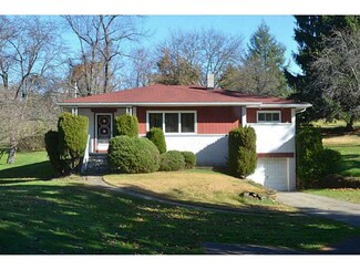 14 Phillips Ave, Coraopolis, PA 15108
