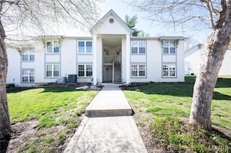 749 Sugar Glen Dr Unit 8, Saint Peters, MO 63376