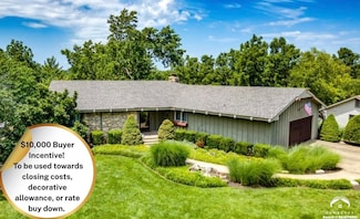 2013 Camelback Dr, Lawrence, KS 66047