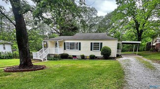 1332 James St, Florence, AL 35630
