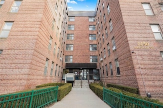 2250 Brigham St Unit 2-E, Brooklyn, NY 11229