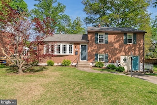 2023 Rollingwood Rd, Catonsville, MD 21228
