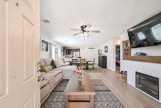 138 Austin Rd, Angleton, TX 77515