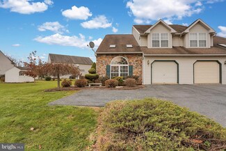 404 S Hull St, Reading, PA 19608