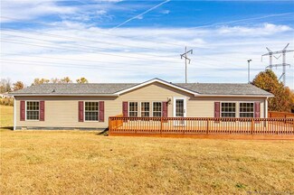 1404 Deer Ridge Way NE, New Salisbury, IN 47161