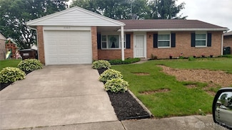 2203 Minnesota Dr, Xenia, OH 45385