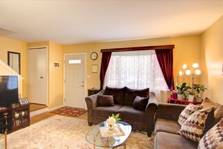 3109 Williamsburg Rd, Ann Arbor, MI 48108