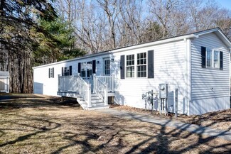 7 Baywood St, Rockland, MA 02370