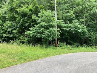4882 Emerald Rd, Cookeville, TN 38501