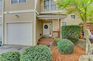 145 Farm Ln, Mills River, NC 28759