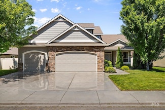 333 S Fernan Lake Way, Star, ID 83669