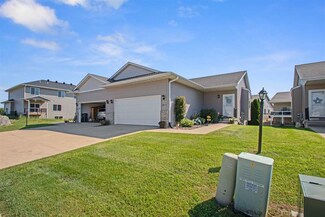 3817 Lakeview Dr SW Unit 3817, Cedar Rapids, IA 52404