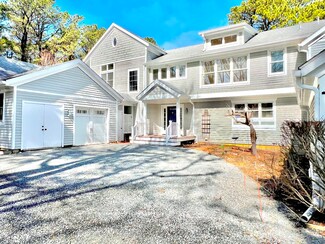 176 Sandpiper Ln Unit 11, Vineyard Haven, MA 02568