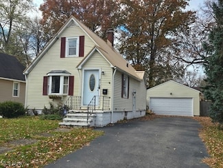 426 Jefferson St, Ravenna, OH 44266