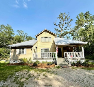 359 River Plantation Rd, Crawfordville, FL 32327
