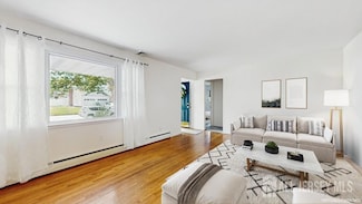 131 Hazelwood Ave, Metuchen, NJ 08840