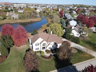 8443 Northview Dr, Pleasant Prairie, WI 53158