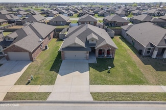 2151 Mardale Cir, Joplin, MO 64804