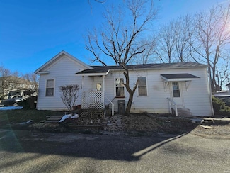 521 W 6th St, Bloomington, IN 47404