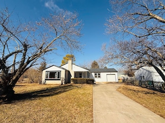 1809 E Berkeley St, Springfield, MO 65804