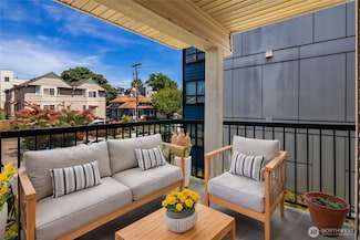1733 NW 59th St Unit 201, Seattle, WA 98107