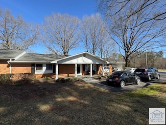 300 Edgewood Dr, Stanleytown, VA 24168