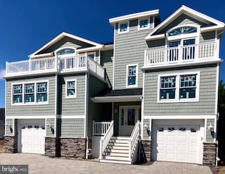 339 W 11th St, Ship Bottom, NJ 08008